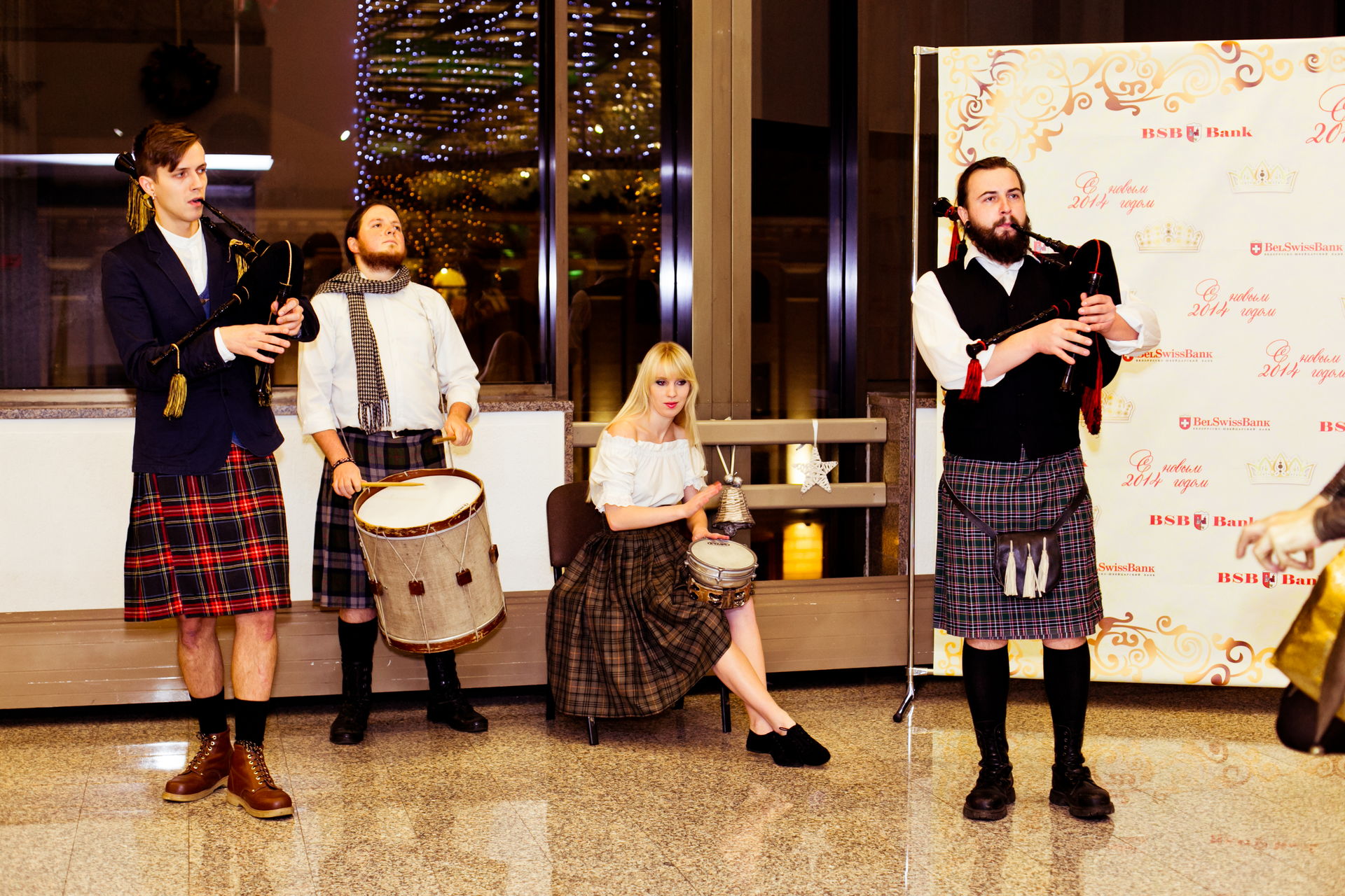 НОВОГОДНИЙ ПРИЁМ В БУКИНГЕМСКОМ ДВОРЦЕ 5