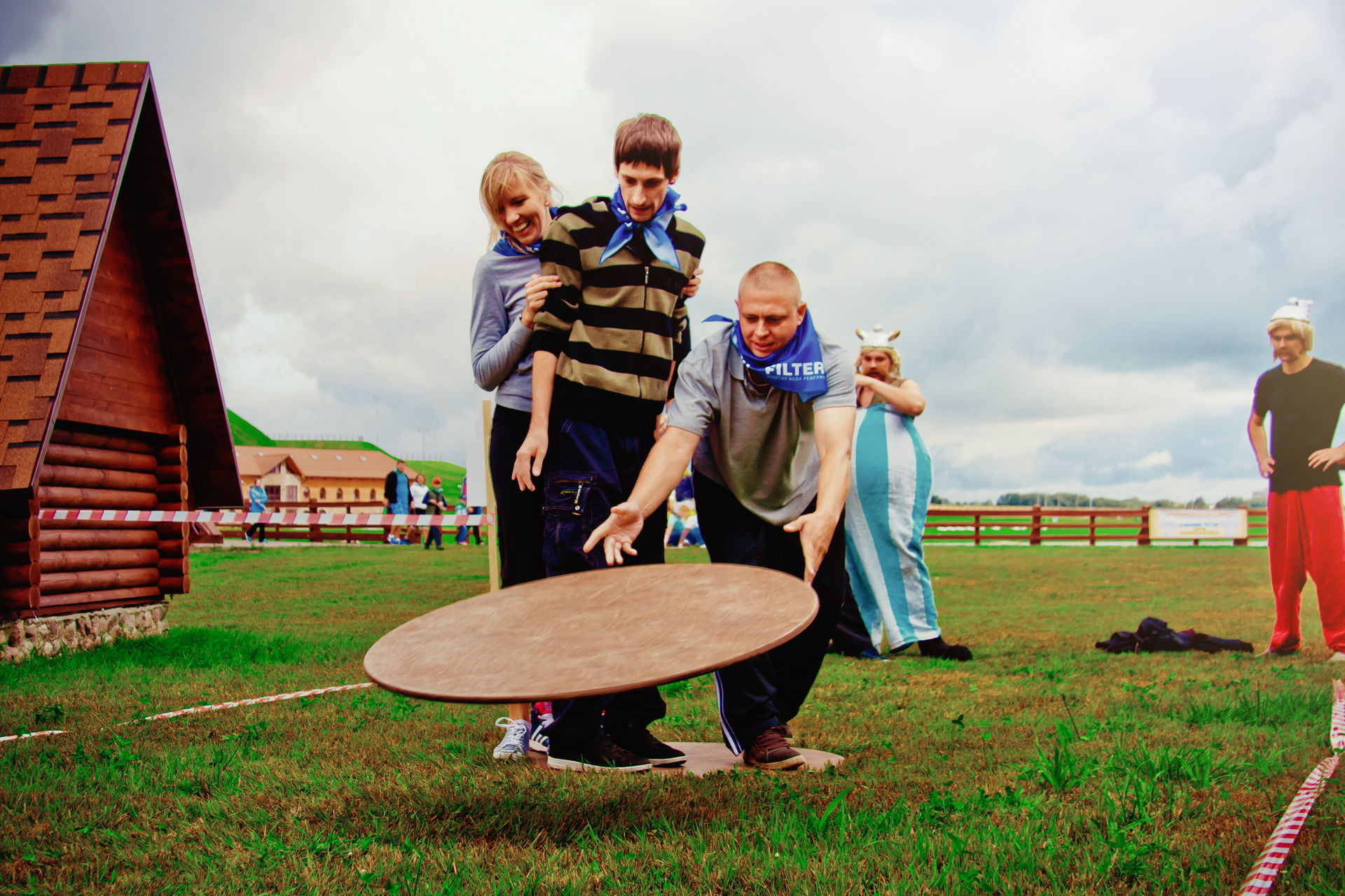 Астерикс и Обеликс против FILTER 4