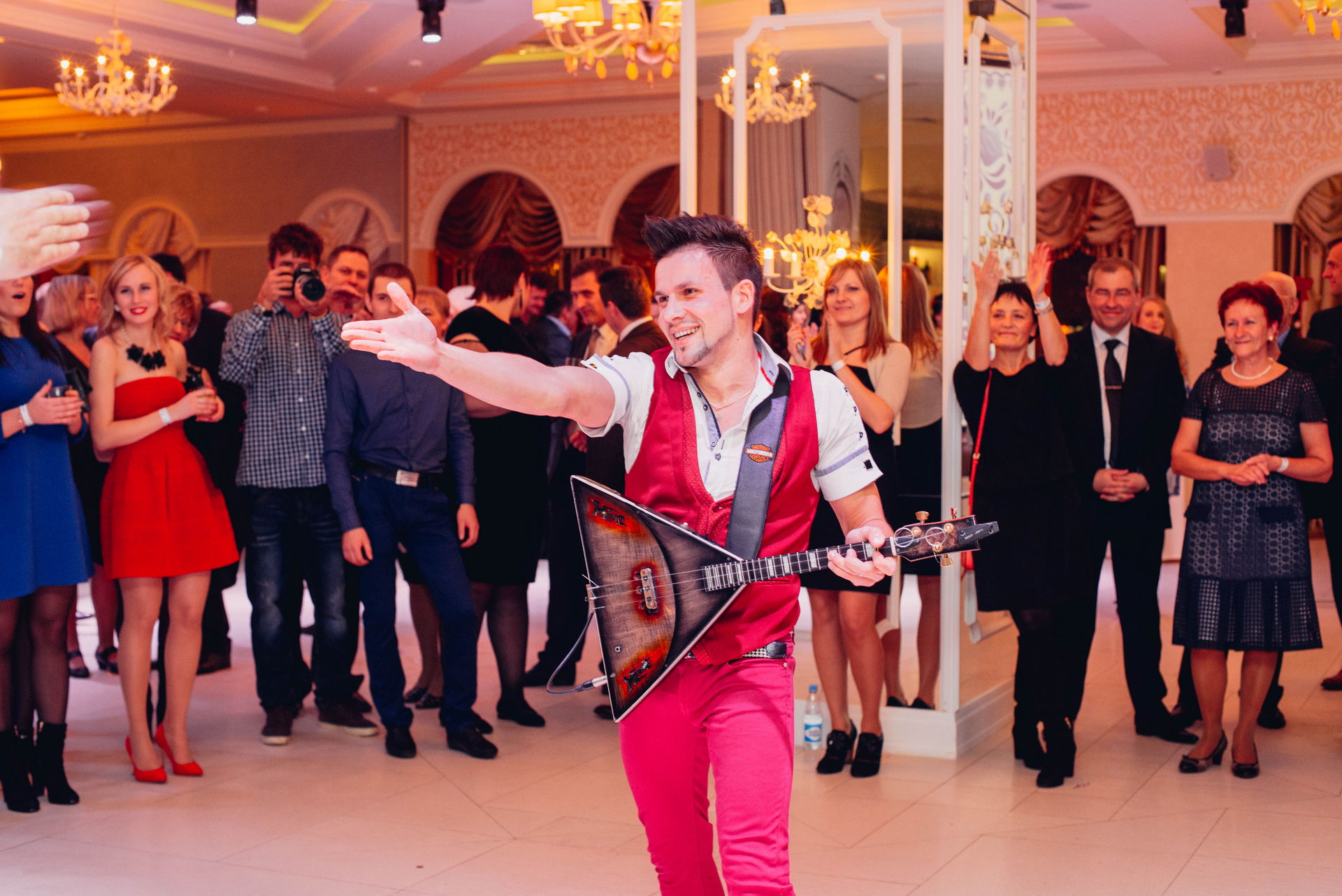 НОВОГОДНЯЯ СКАЗКА ОМА 7