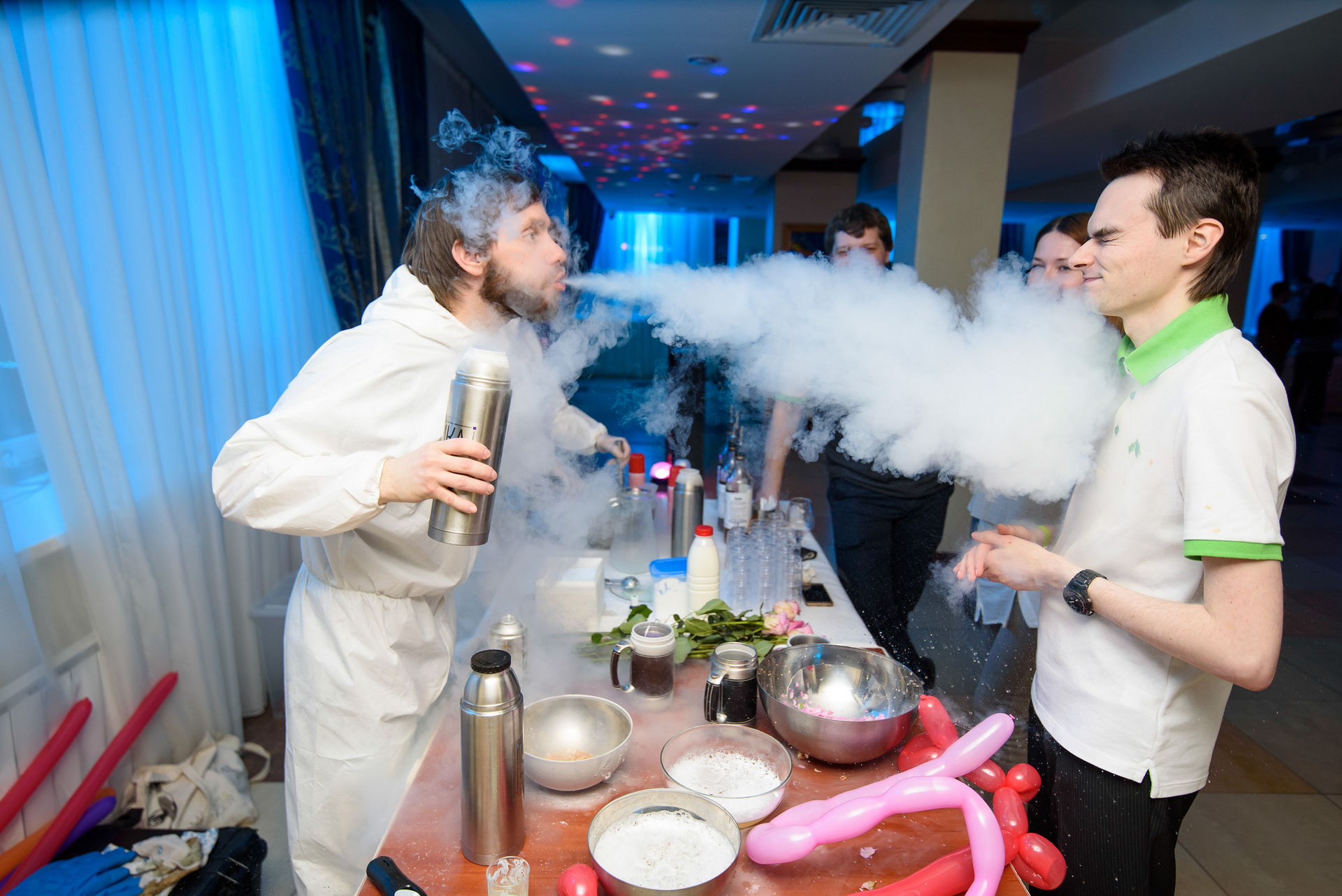 ACTIVE PLATFORM ON EVEREST 18