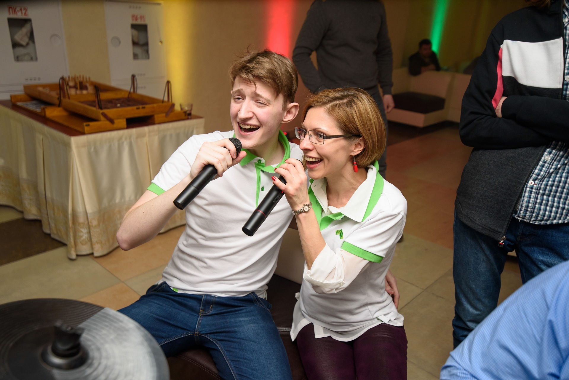 ACTIVE PLATFORM ON EVEREST 21